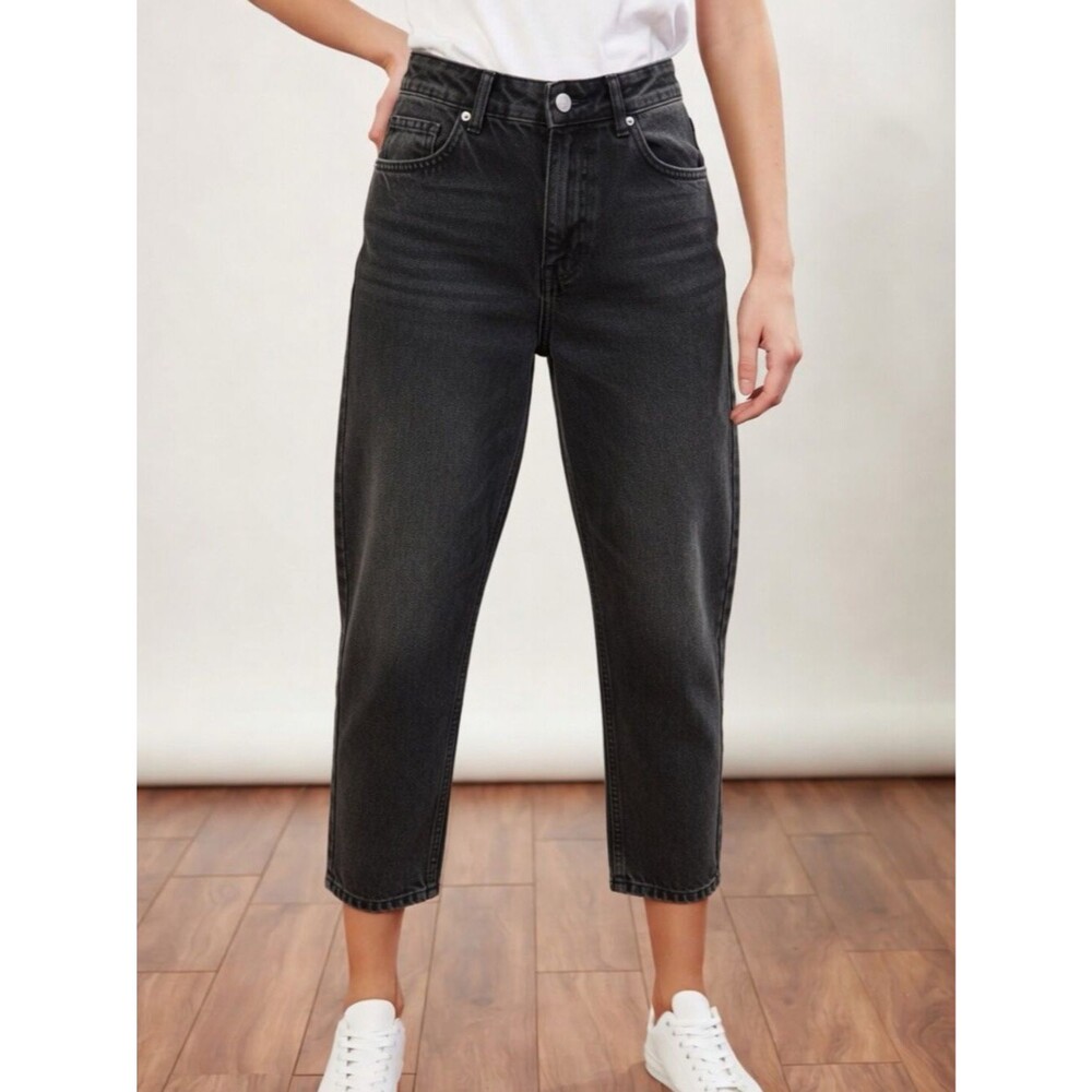 Jones Wear Washed Black Tapered Crop Jeans Pants - Size 8